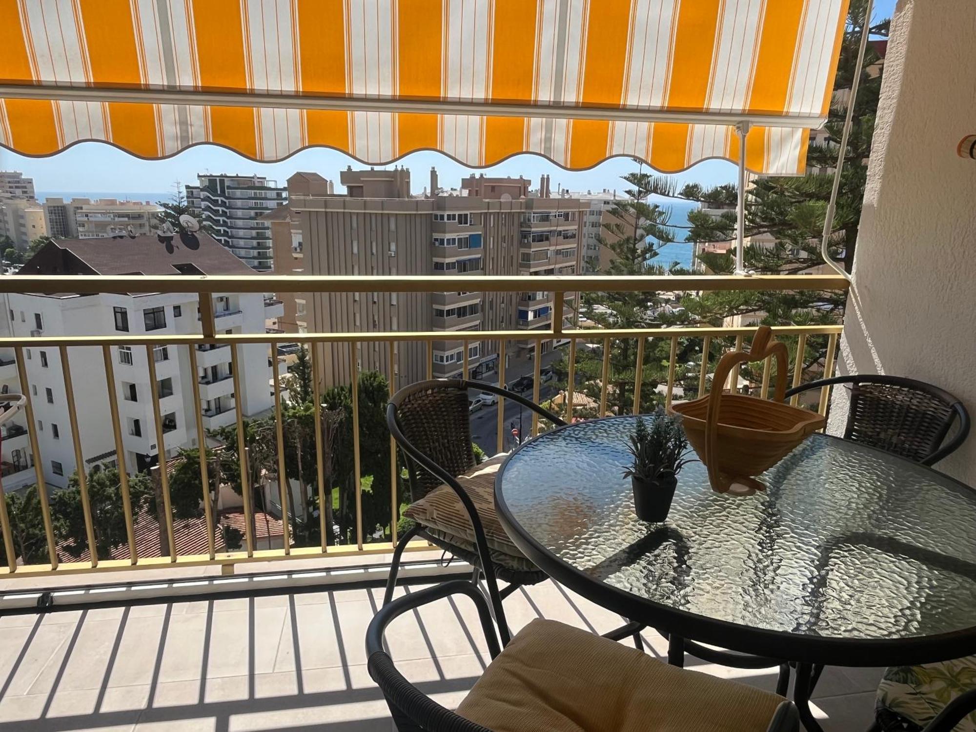 Apartamento Kristie Fuengirola Bagian luar foto